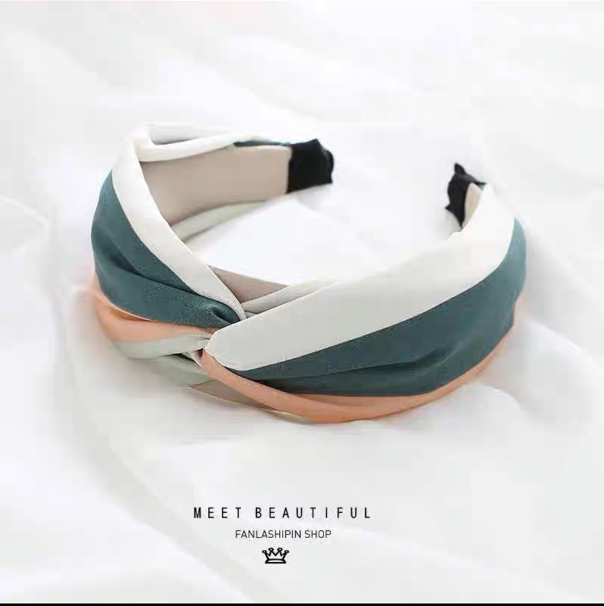 1404髮飾｜3BOSSWU小商品｜韓國時尚簡約百搭寬邊條紋交叉髮箍｜森系外出頭箍髮飾｜$150｜20230601