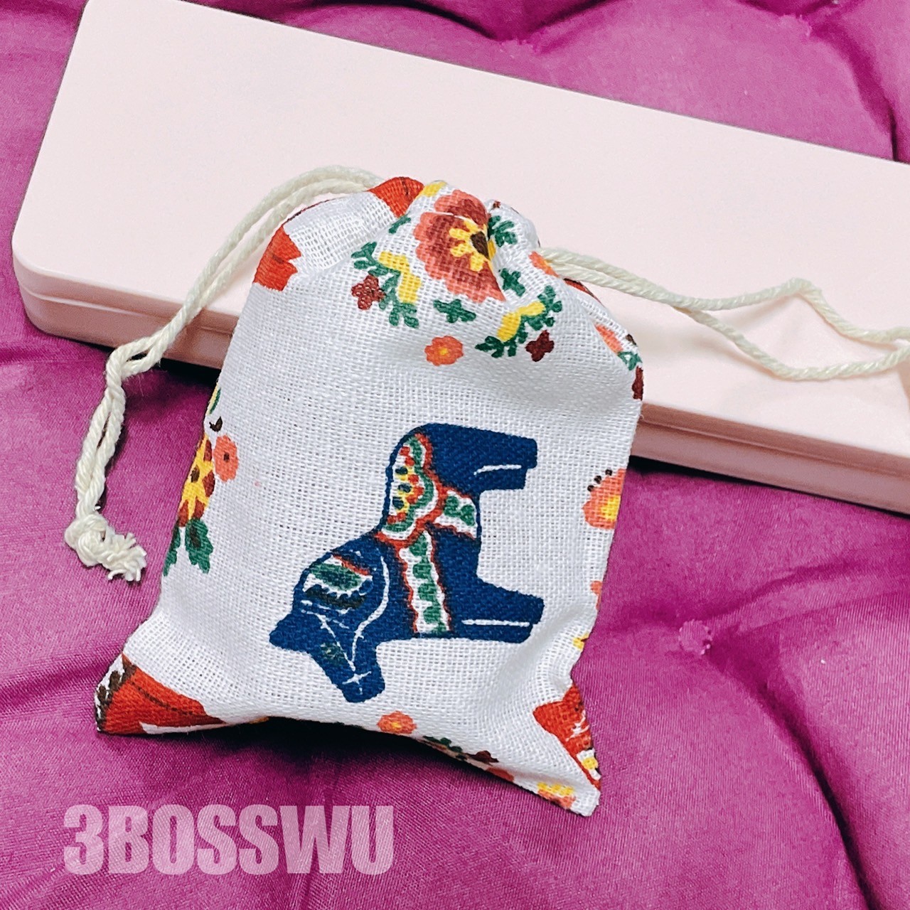1486-小工具|3BOSSWU小商品|麻布料束口袋|包裝袋|禮物袋可容納尺寸:9x9cm|全館滿千免運|10個一組$100